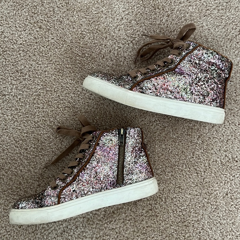 Steve Madden Glitter Sneaker size 6.5